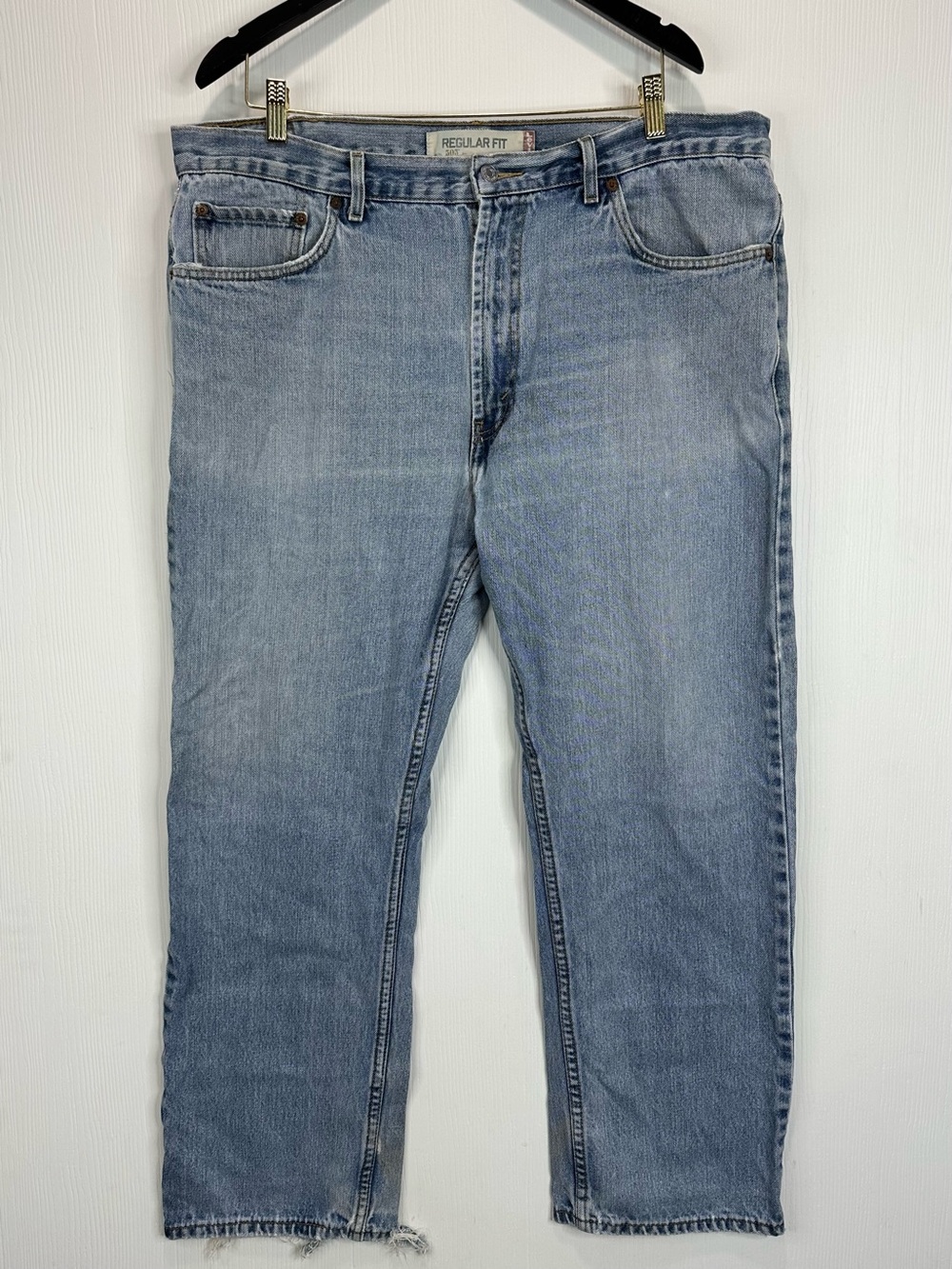 Levi’s 505 Regular Fit Light Blue Men’s Jeans Distressed size 40x30